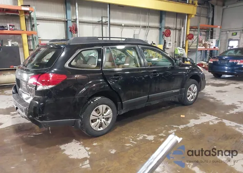 2013 Subaru Outback 2.5I из США, поврежденный, VIN 4S4BRCAC3D3310913
